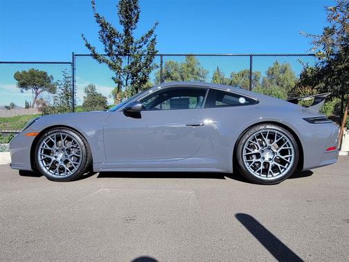 2026 Porsche 911 Carrera T