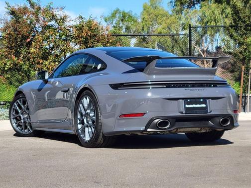 2026 Porsche 911 Carrera T