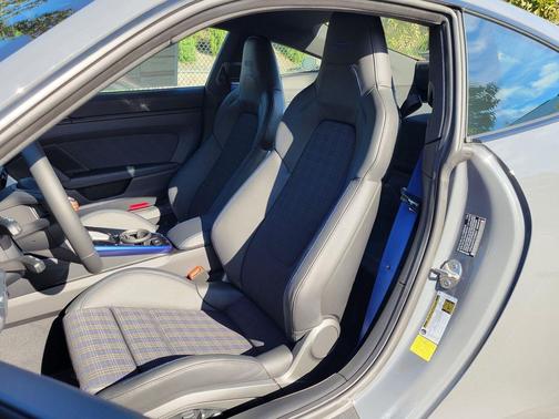 2026 Porsche 911 Carrera T