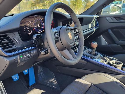 2026 Porsche 911 Carrera T