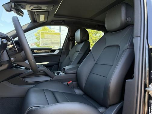 2026 Porsche Cayenne E-Hybrid