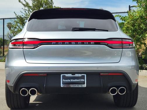 2026 Porsche Macan Macan