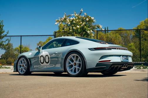 2024 Porsche 911 S/T