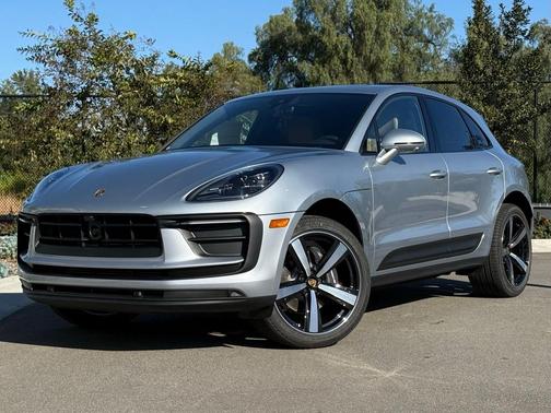 2026 Porsche Macan 
