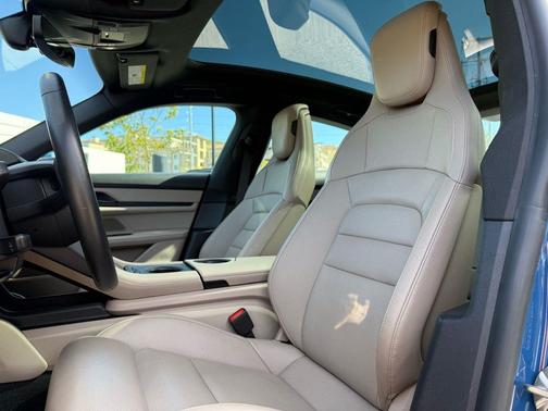 2024 Porsche Taycan 4S