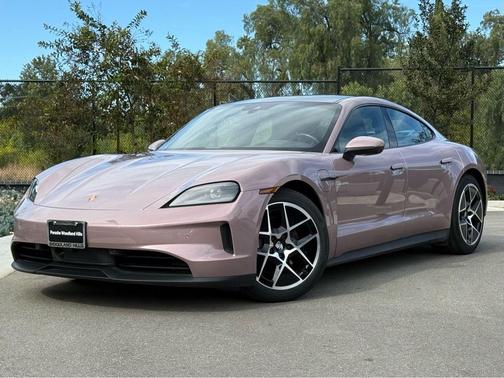 2025 Porsche Taycan 