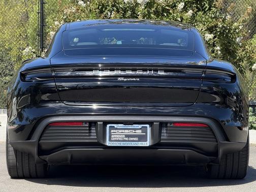 2023 Porsche Taycan
