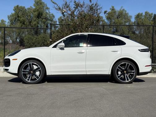 2023 Porsche Cayenne Turbo