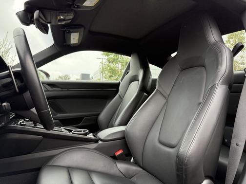 2023 Porsche 911 Carrera T