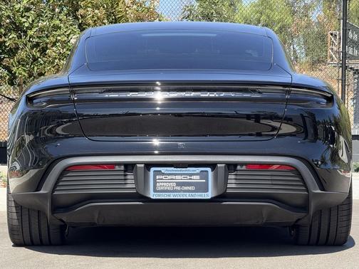 2023 Porsche Taycan 