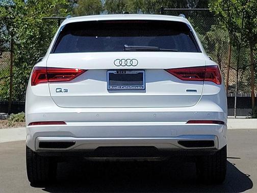 2022 Audi Q3 40 Premium Plus