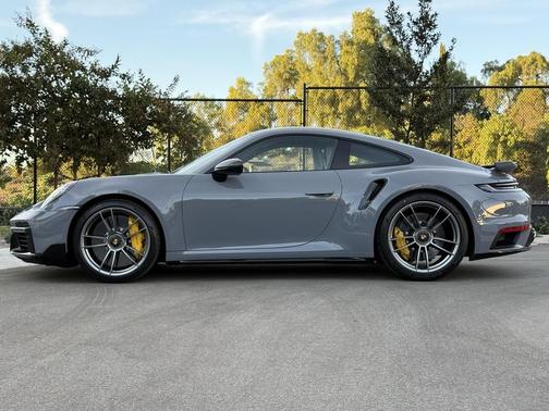 2024 Porsche 911 Turbo S