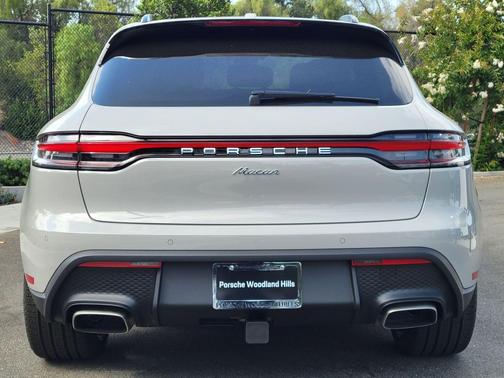 2026 Porsche Macan Macan