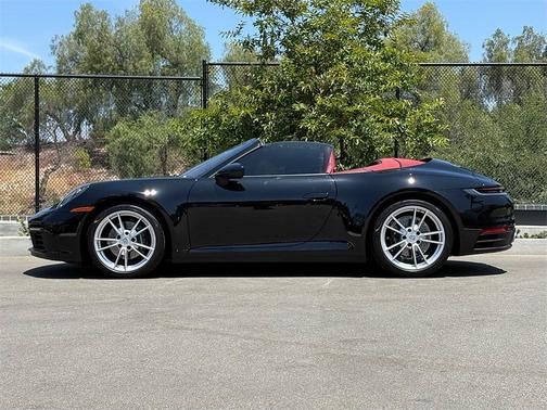 2024 Porsche 911 Carrera