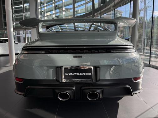 2026 Porsche 911 Carrera GTS