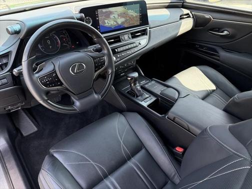 2022 Lexus ES 350 Luxury