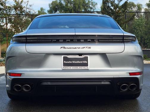 2026 Porsche Panamera GTS