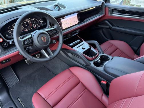 2026 Porsche Cayenne GTS