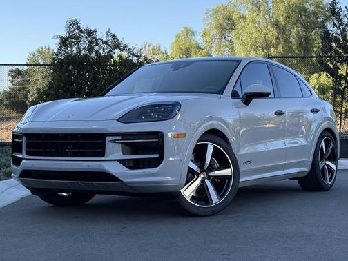 2026 Porsche Cayenne GTS