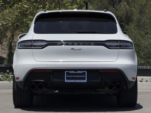 2024 Porsche Macan Base