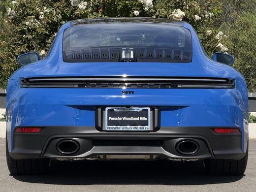 2025 Porsche 911 Carrera S