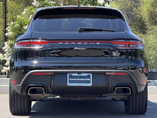 2024 Porsche Macan Base