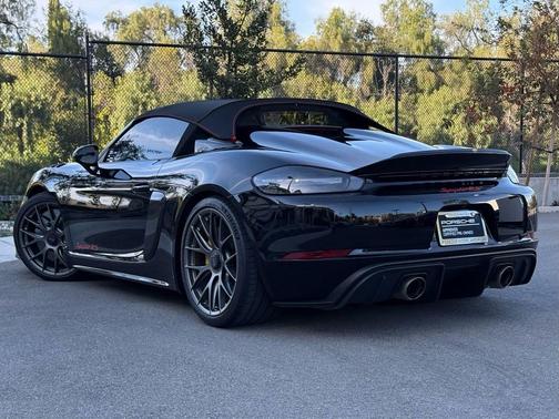 2024 Porsche 718 Spyder RS