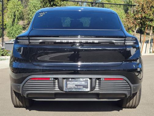 2025 Porsche Macan 4S