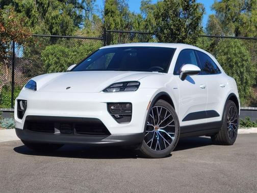2025 Porsche Macan 