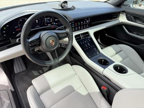 2023 Porsche Taycan