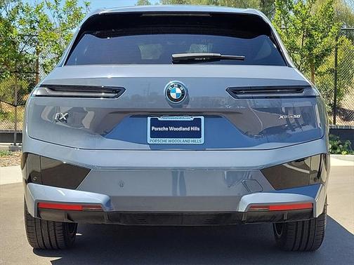 2025 BMW iX xDrive50