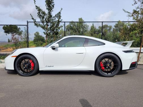 2026 Porsche 911 Carrera GTS