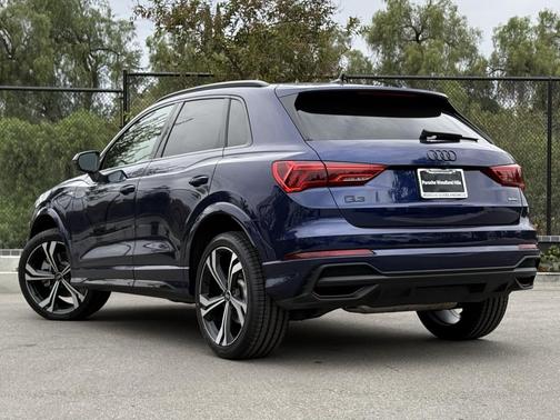 2023 Audi Q3 45 S line Premium Plus