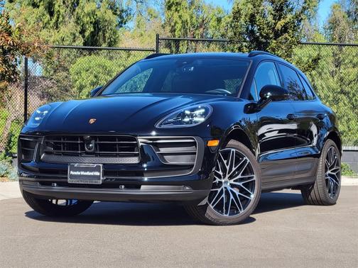 2025 Porsche Macan Loaner