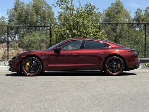 2021 Porsche Taycan Turbo S