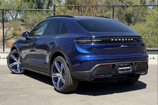 2025 Porsche Macan 