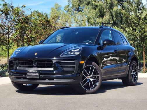 2024 Porsche Macan Loaner