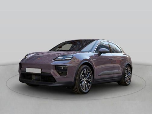 2024 Porsche Macan Loaner