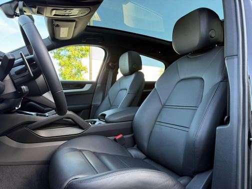 2025 Porsche Cayenne Cayenne E-Hybrid