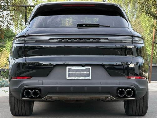 2025 Porsche Cayenne S