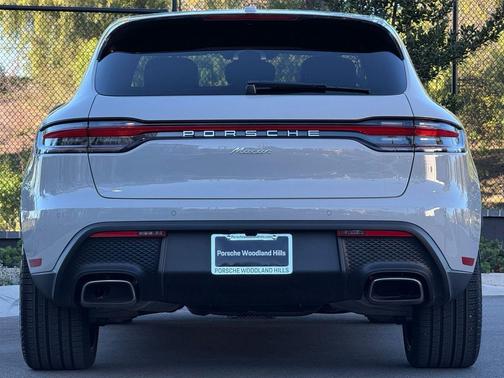 2025 Porsche Macan Loaner