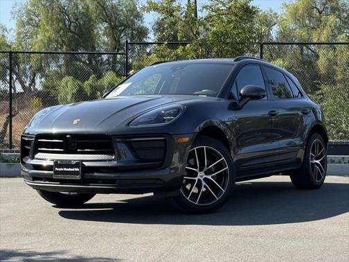 2024 Porsche Macan Base
