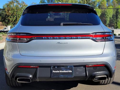 2025 Porsche Macan 