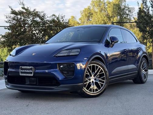 2025 Porsche Macan 4
