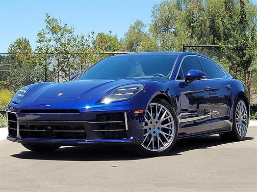 2024 Porsche Panamera 4