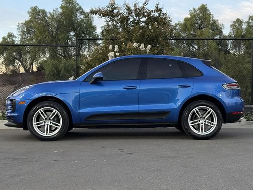 2020 Porsche Macan Base (PDK)