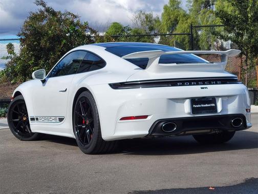 2026 Porsche 911 Carrera S