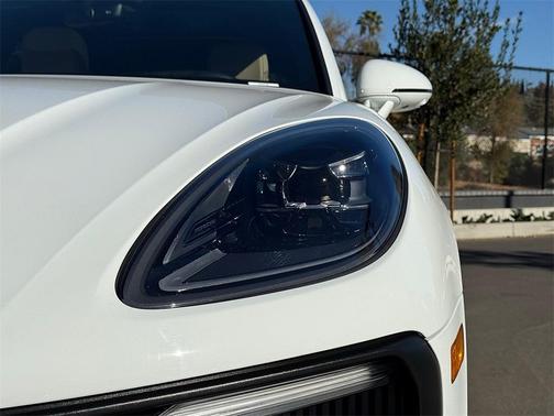 2024 Porsche Macan S