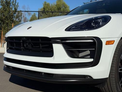 2024 Porsche Macan S