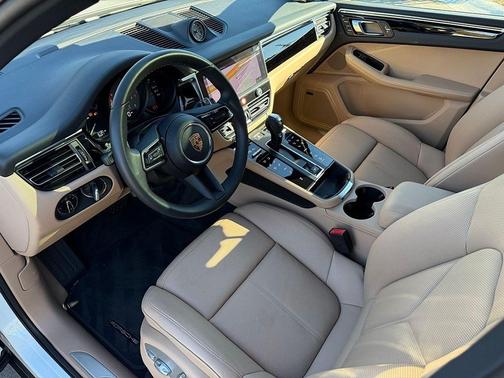 2024 Porsche Macan S
